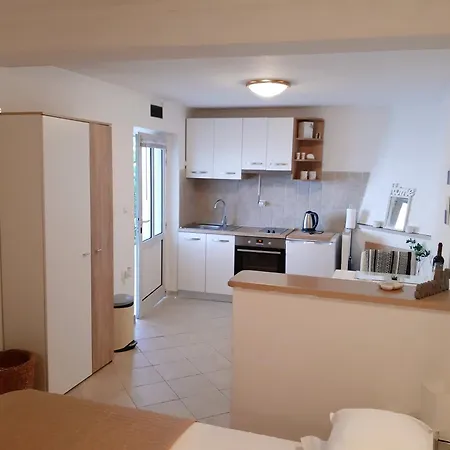 Mojmir Apartman