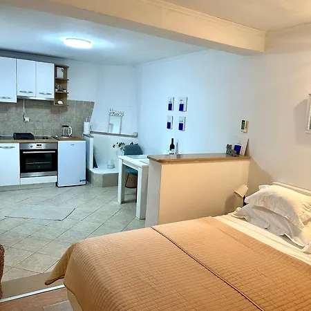 Mojmir Appartement *